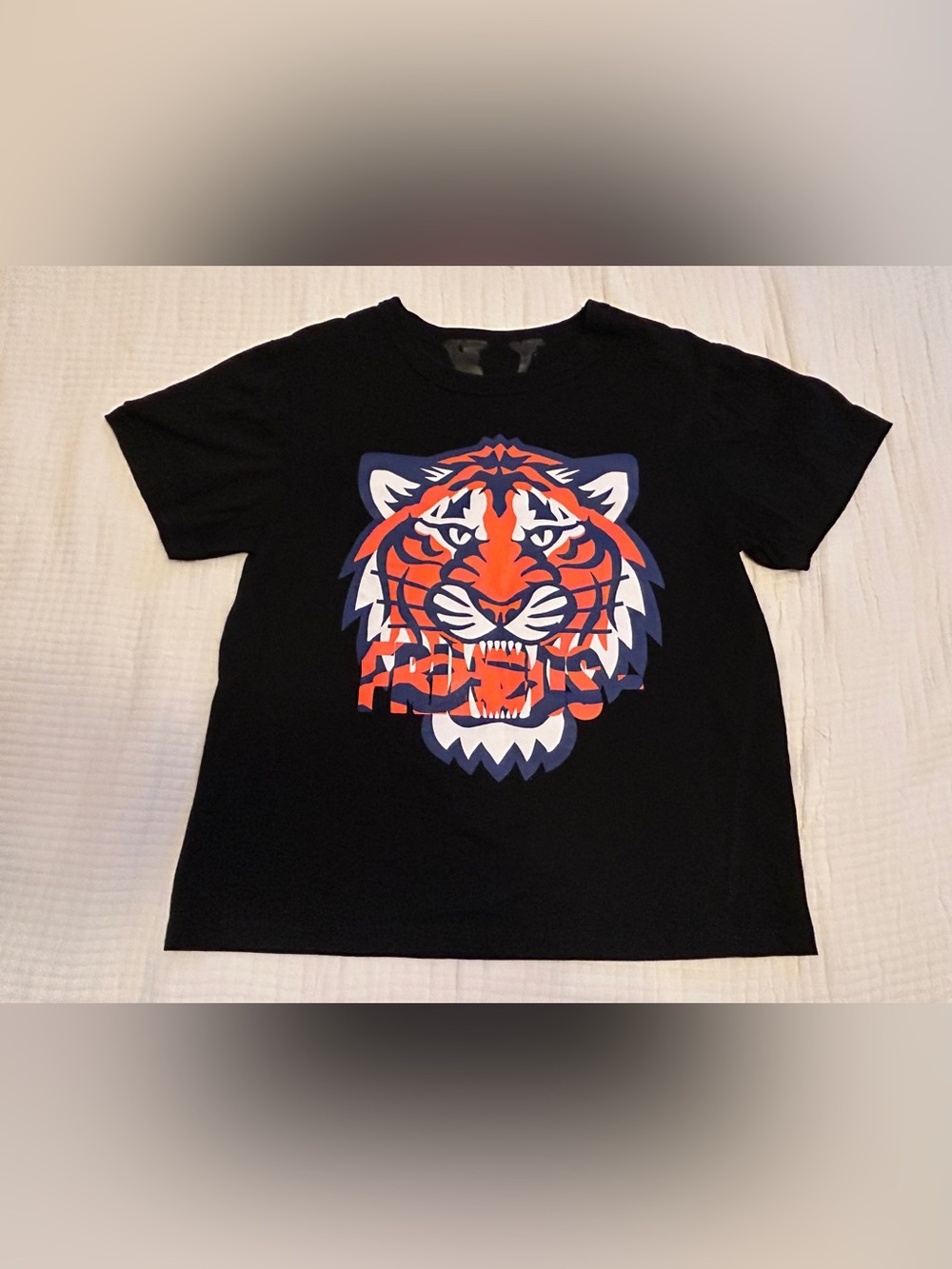 VLONE X DETROIT TIGERS~ *FRIENDS-* Black Short Sleeve T-Shirt Small